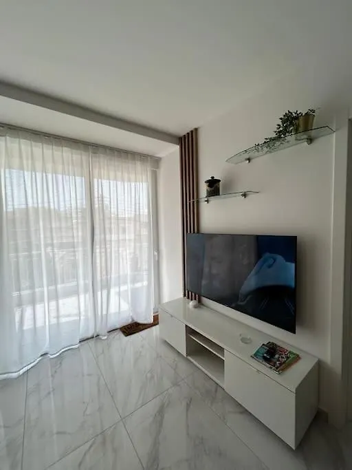 Island Breeze Apartment Saint Julian's Malta
